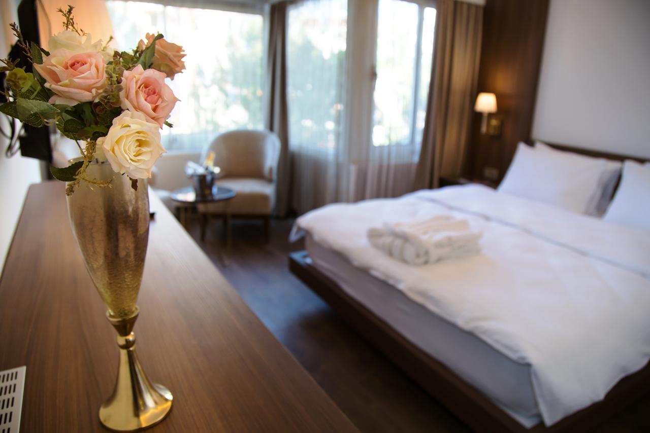 Tn&Co Exclusive Cip Suites And Primeclass Rooms (Adults Only) มูกลา ภายนอก รูปภาพ