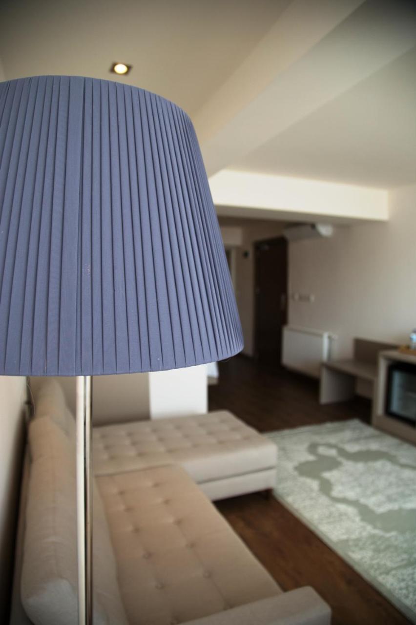 Tn&Co Exclusive Cip Suites And Primeclass Rooms (Adults Only) มูกลา ภายนอก รูปภาพ